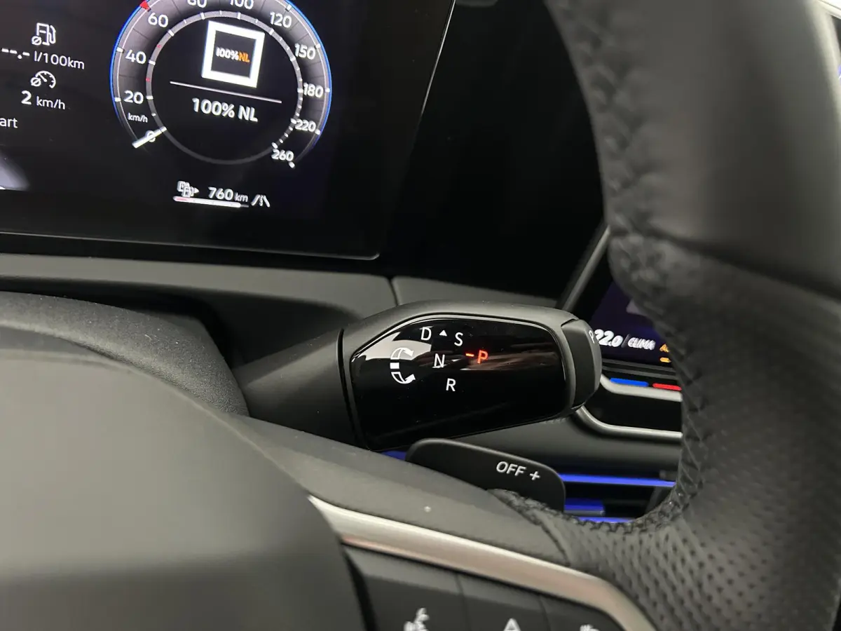 1.5 272pk eHybrid R-Line Edition Trekhaak Camera Keyless Massage Virtual Cockpit Panoramadak Carplay