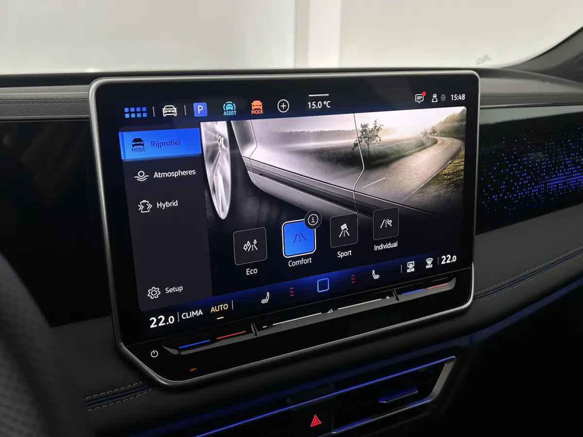 1.5 272pk eHybrid R-Line Edition Trekhaak Camera Keyless Massage Virtual Cockpit Panoramadak Carplay