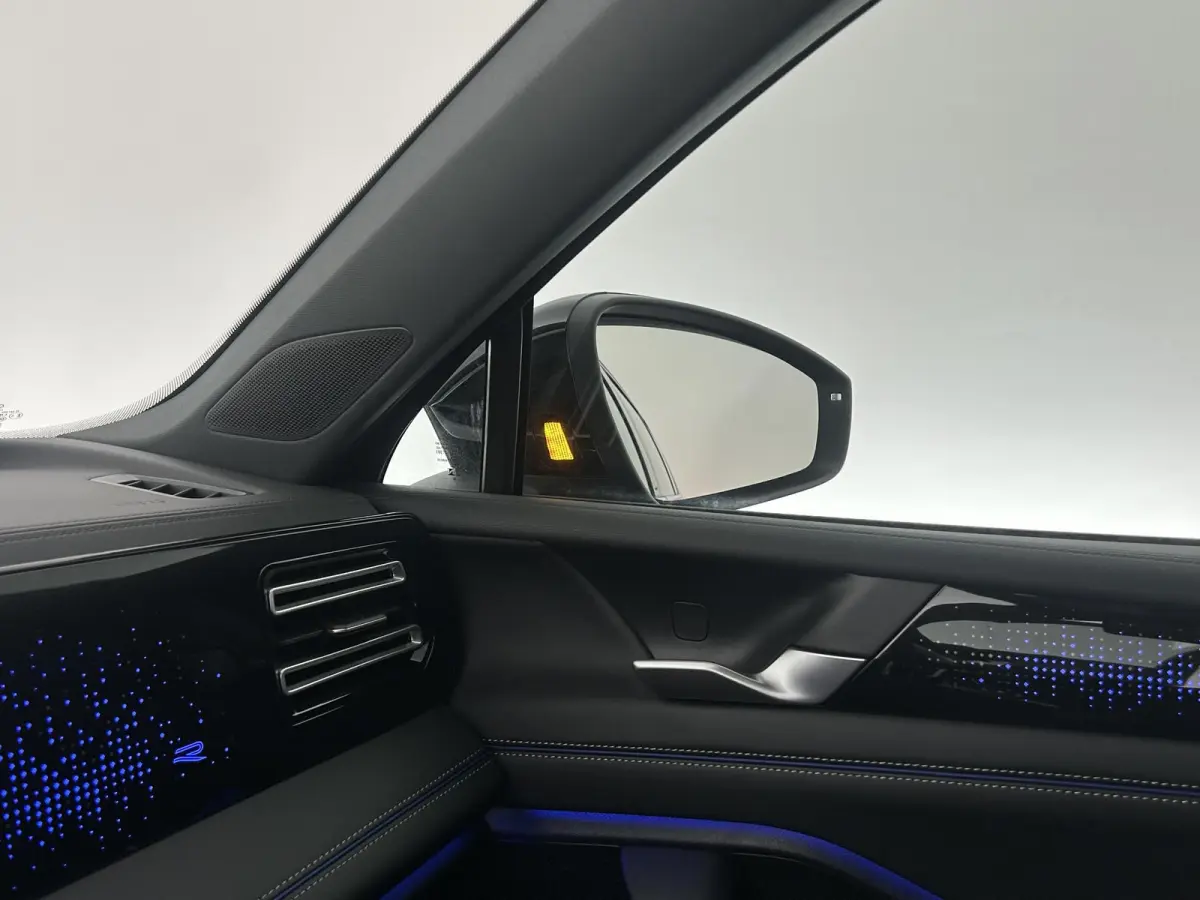 1.5 272pk eHybrid R-Line Edition Trekhaak Camera Keyless Massage Virtual Cockpit Panoramadak Carplay
