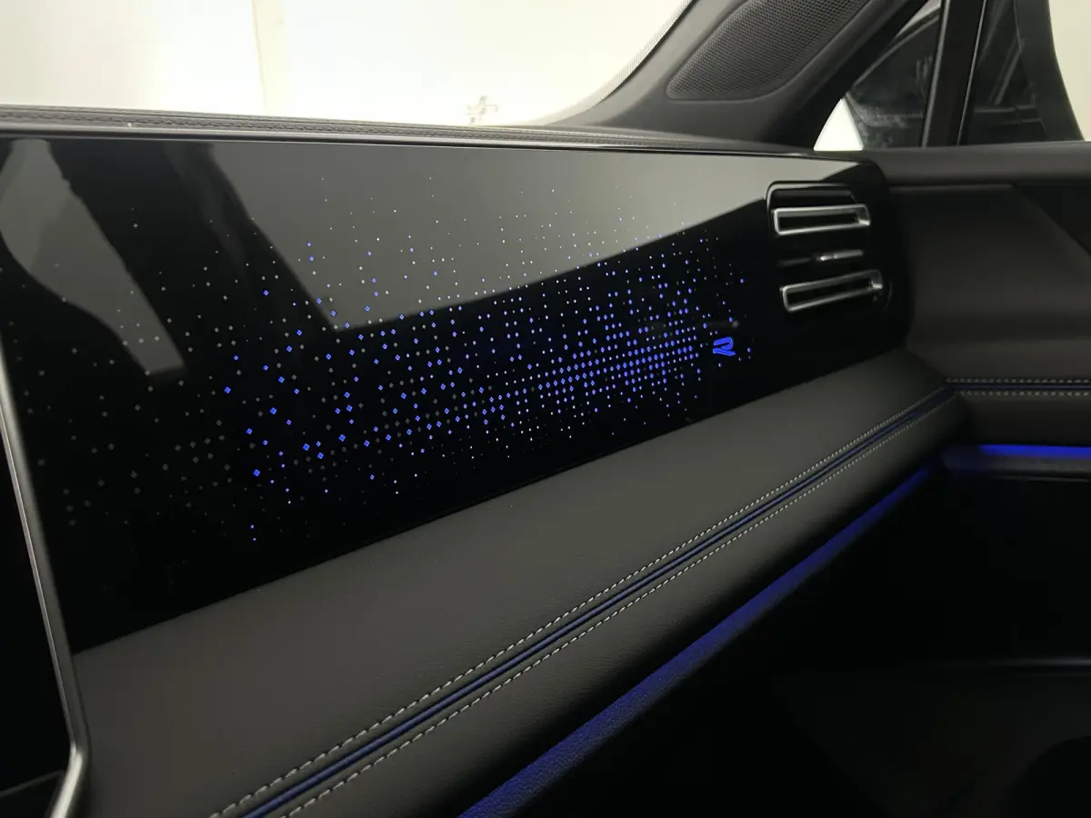 1.5 272pk eHybrid R-Line Edition Trekhaak Camera Keyless Massage Virtual Cockpit Panoramadak Carplay