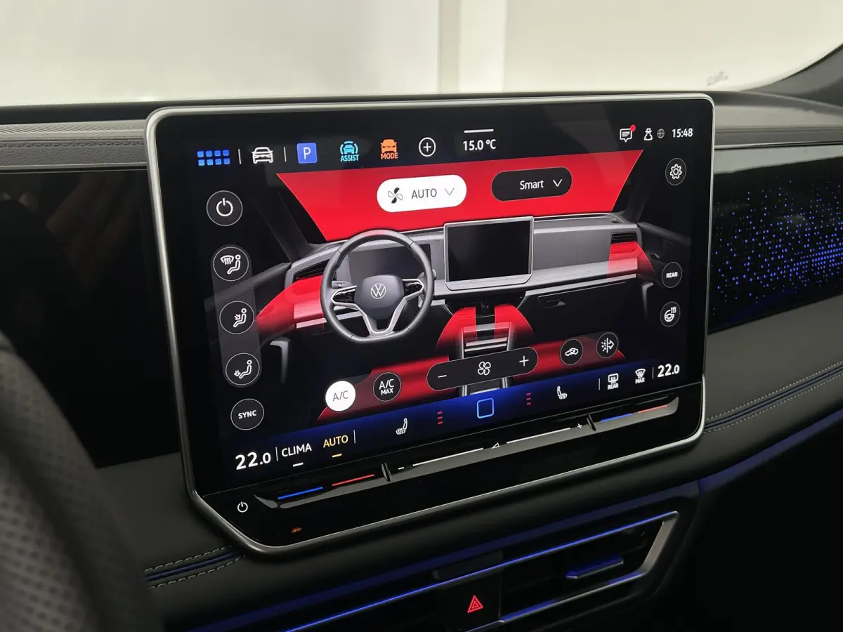1.5 272pk eHybrid R-Line Edition Trekhaak Camera Keyless Massage Virtual Cockpit Panoramadak Carplay