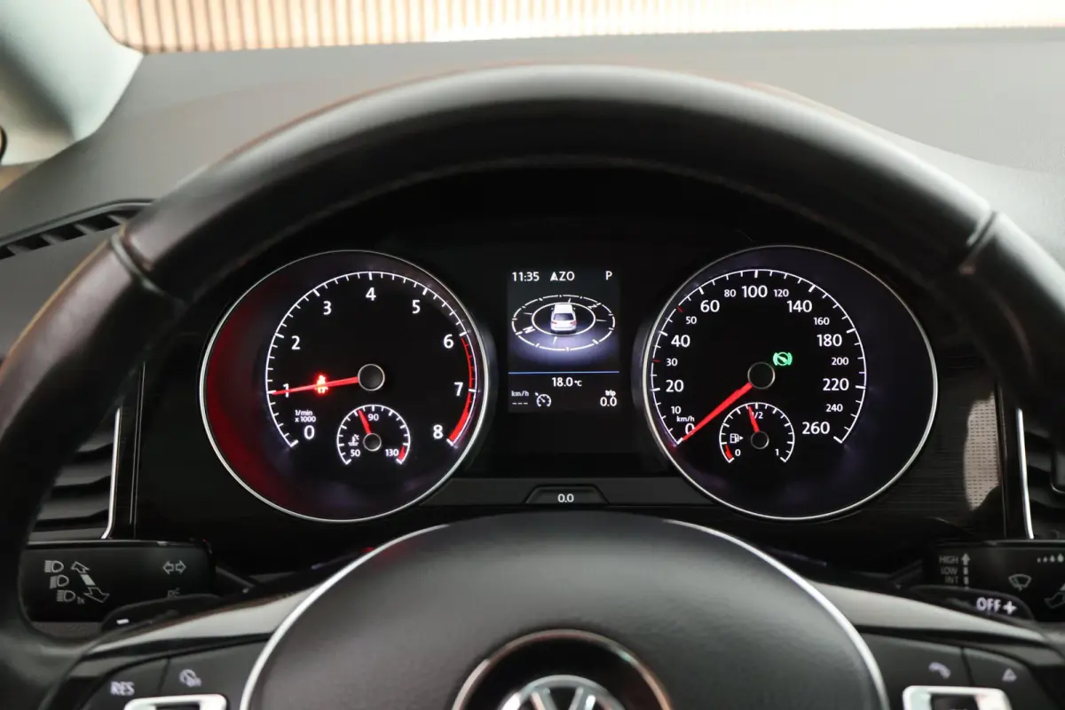 1.5 TSI ACT 130pk DSG Highline Trekhaak Camera LED Navigatie