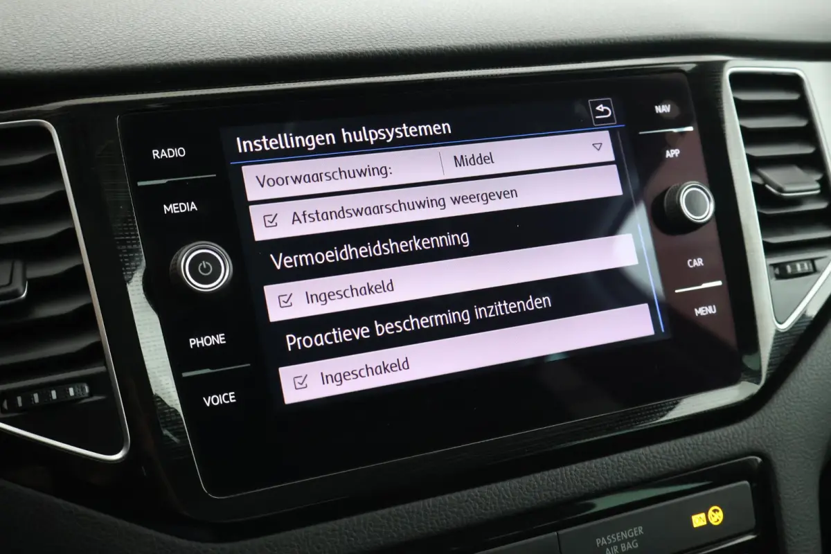 1.5 TSI ACT 130pk DSG Highline Trekhaak Camera LED Navigatie
