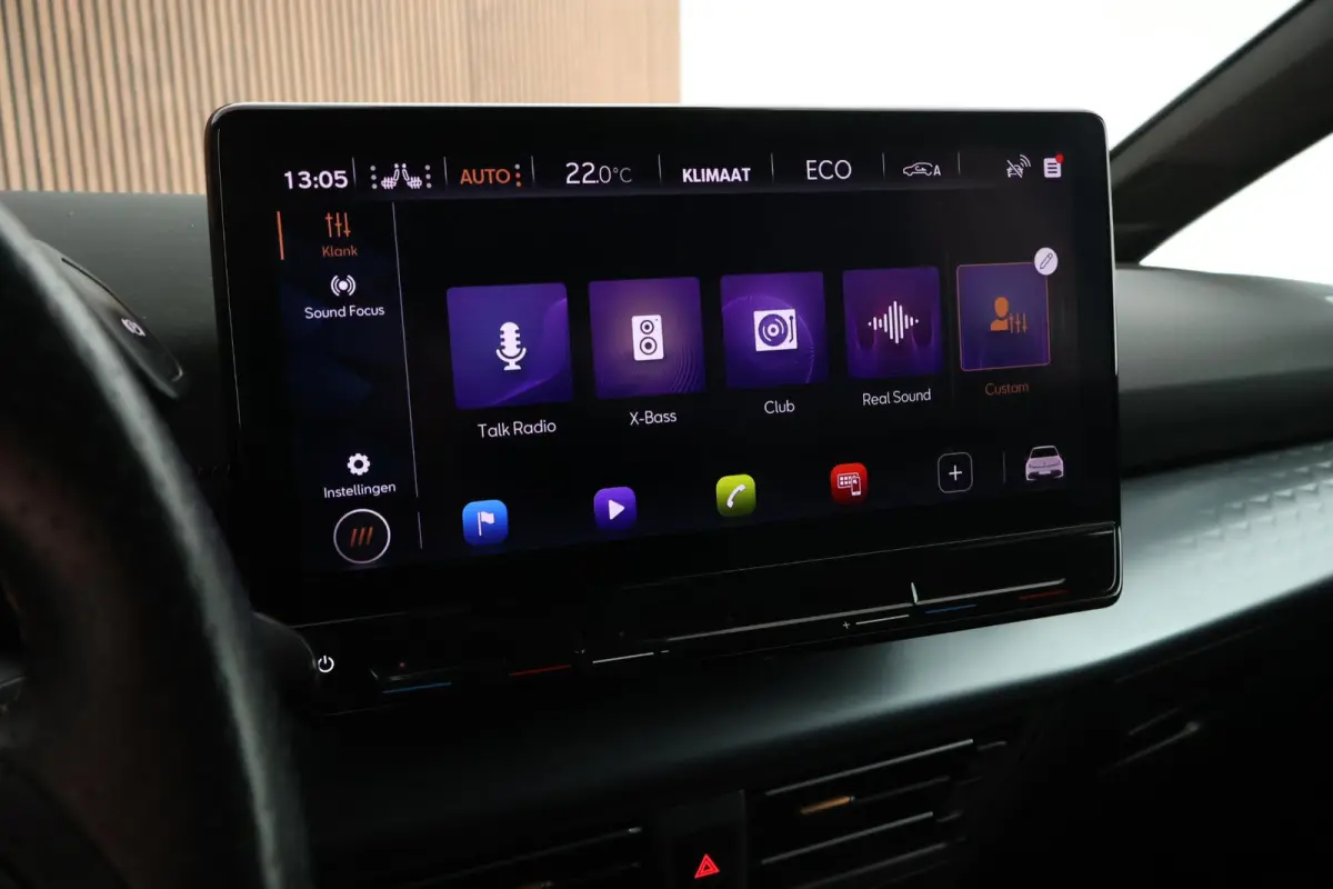 Performance One 204pk 62 kWh SOH 91% Keyless Stoelverwarming Camera Navigatie ACC