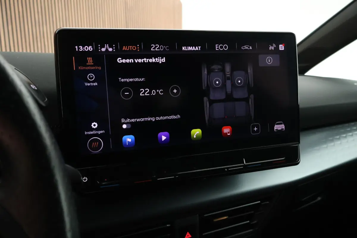 Performance One 204pk 62 kWh SOH 91% Keyless Stoelverwarming Camera Navigatie ACC