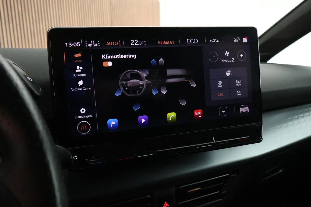 Performance One 204pk 62 kWh SOH 91% Keyless Stoelverwarming Camera Navigatie ACC