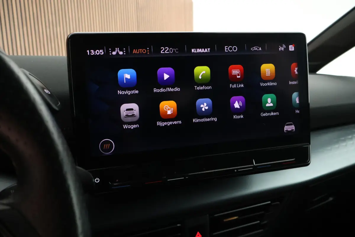 Performance One 204pk 62 kWh SOH 91% Keyless Stoelverwarming Camera Navigatie ACC