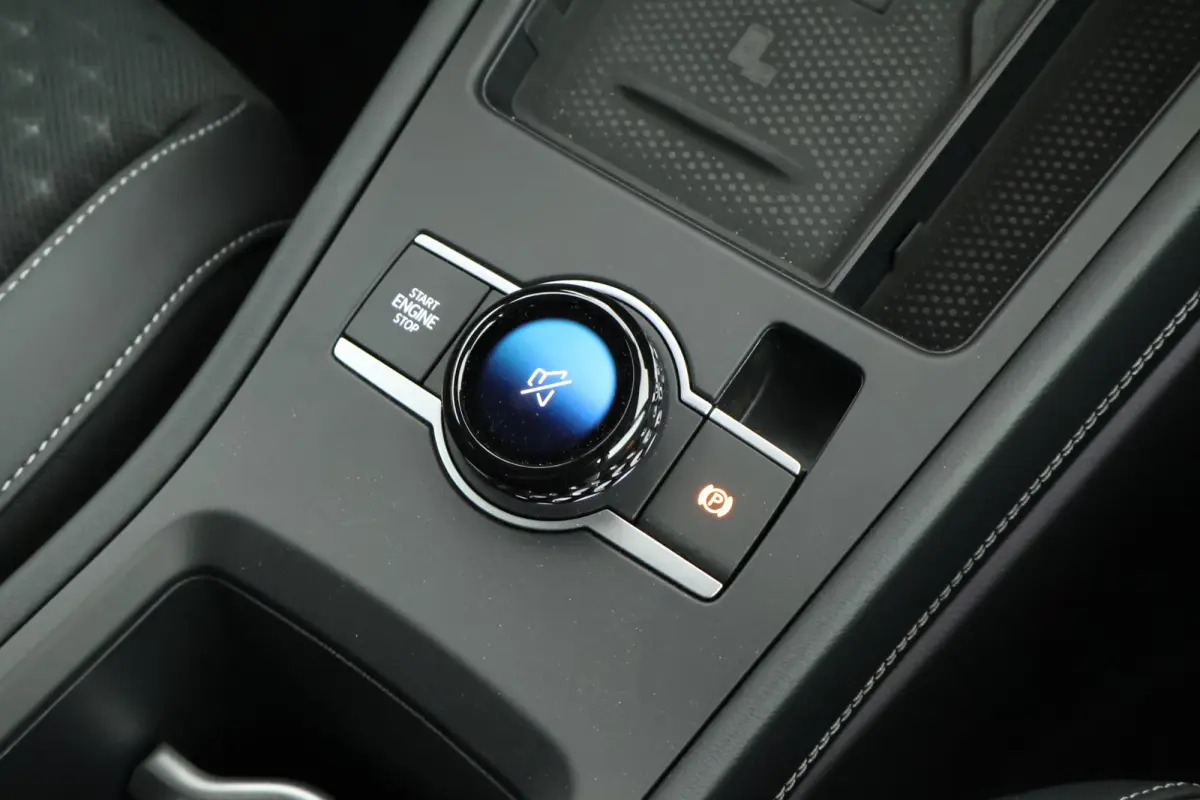 1.5 eTsi 150pk DSG R-Line First Edition Trekhaak Camera Stoelverwarming Keyless Virtual Cockpit Navigatie