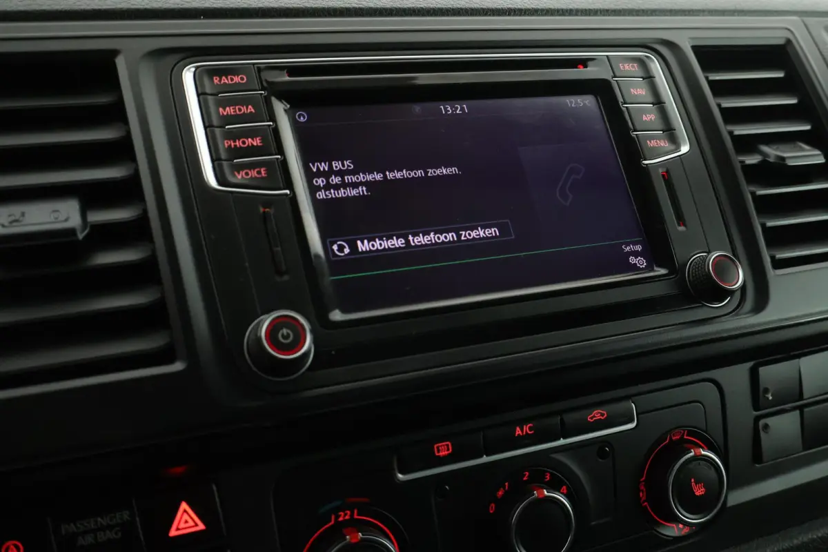 2.0 TDI 150pk DSG L2H1 Highline MARGE Stoelverwarming Trekhaak LED Adaptive cruise Climate control