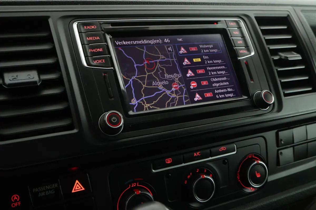 2.0 TDI 150pk DSG L2H1 Highline MARGE Stoelverwarming Trekhaak LED Adaptive cruise Climate control