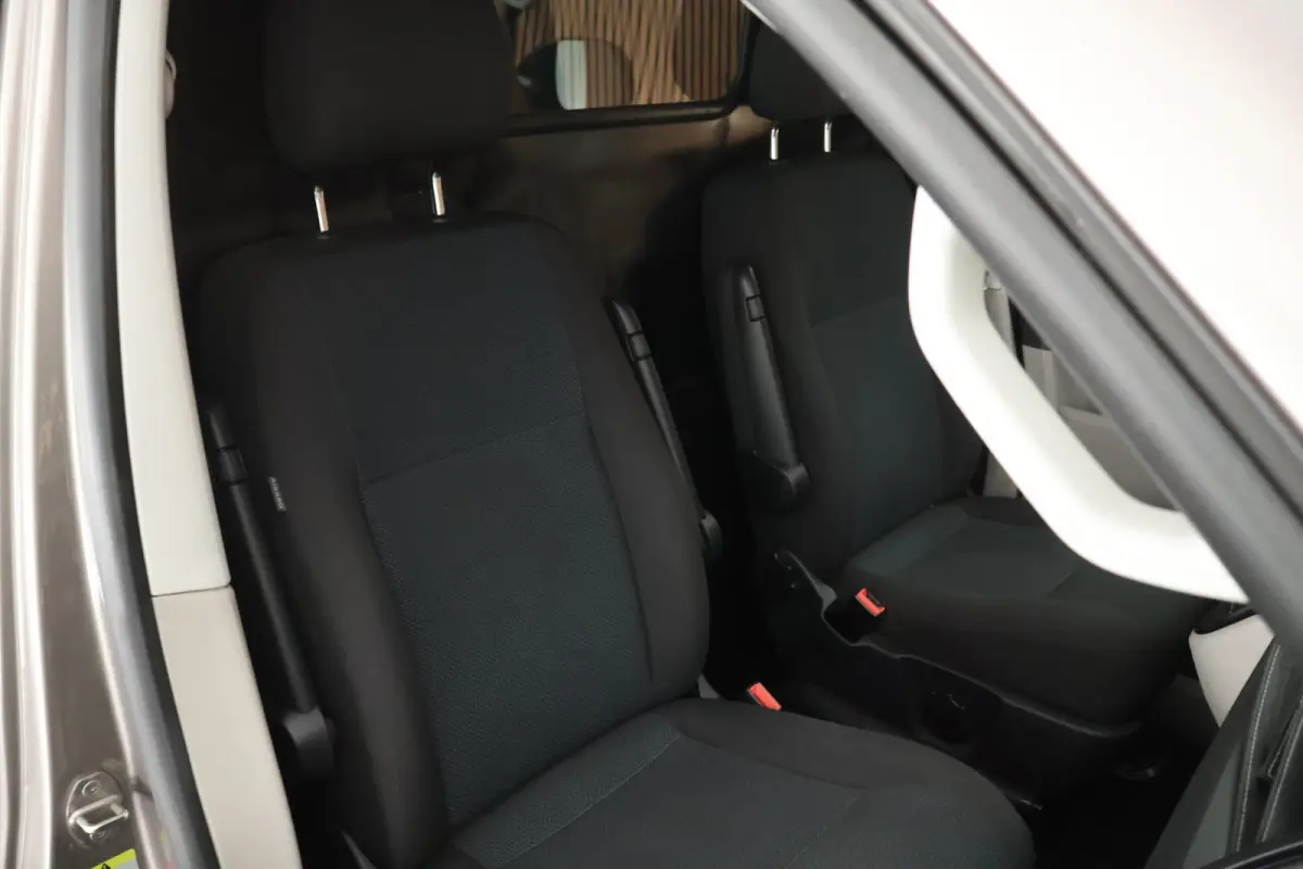 2.0 TDI 150pk DSG L2H1 Highline MARGE Stoelverwarming Trekhaak LED Adaptive cruise Climate control