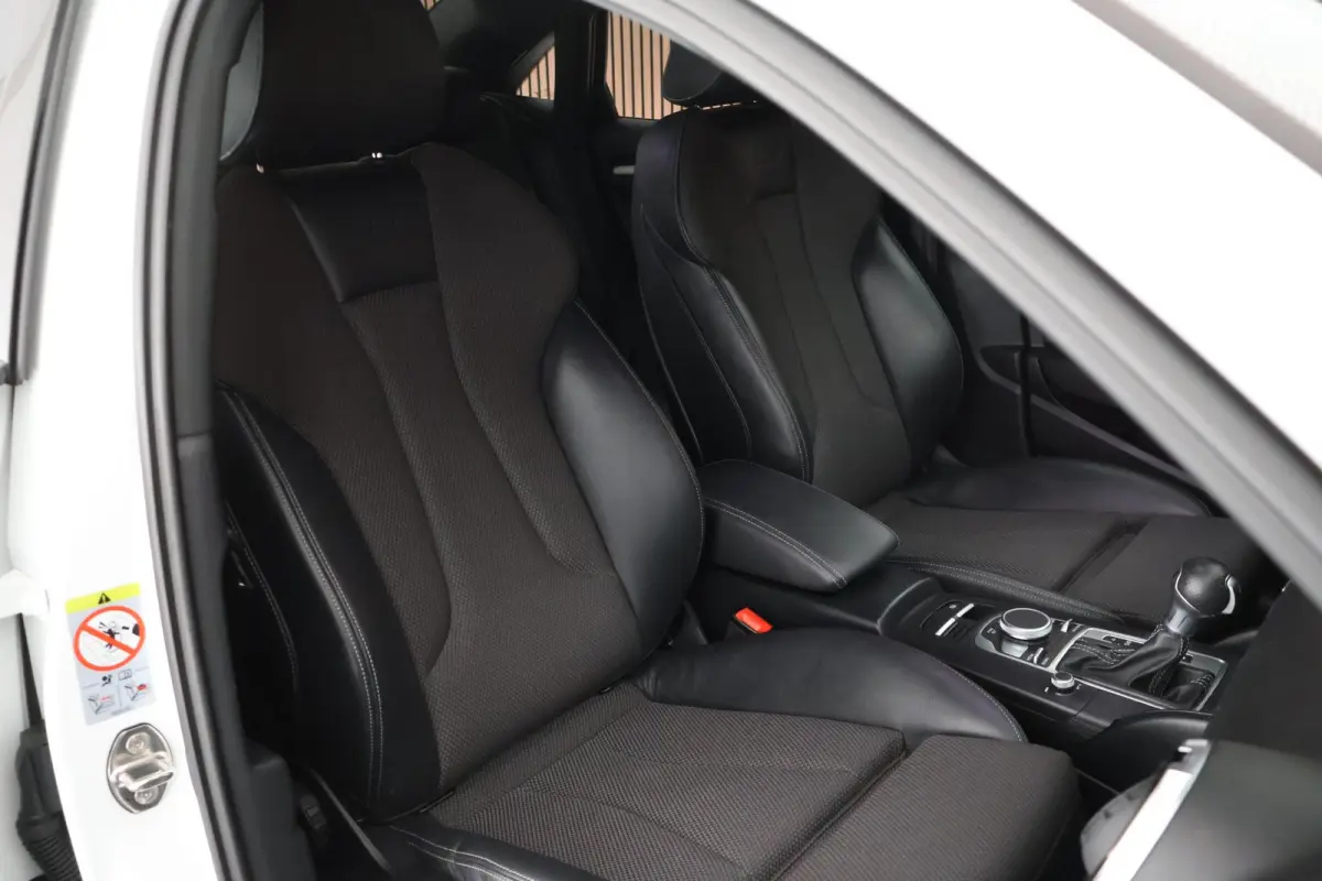 35 TFSI 150pk S-Tronic 2x S-Line Trekhaak Camera Virtual Cockpit Stoelverwarming Navigatie