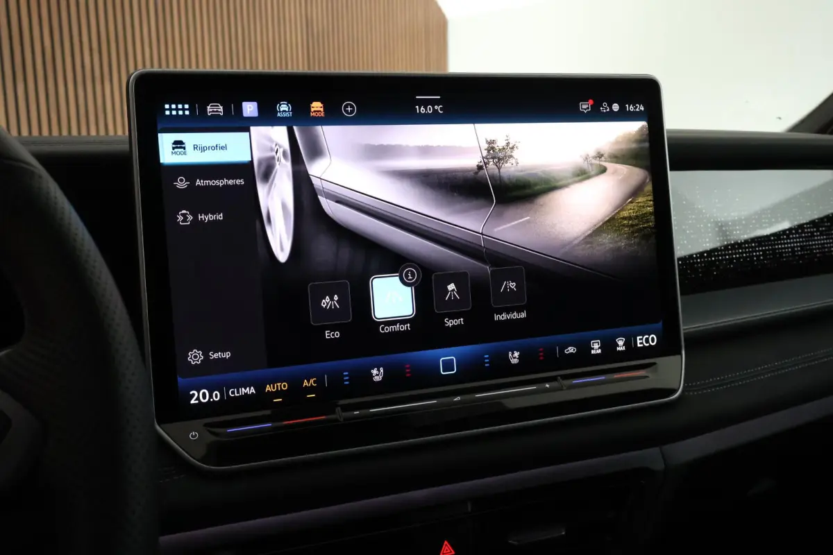 1.5 272pk eHybrid R-Line Edition Black Style HUD Panoramadak Geventileerde Leder Memory Stoelen H/K Audio