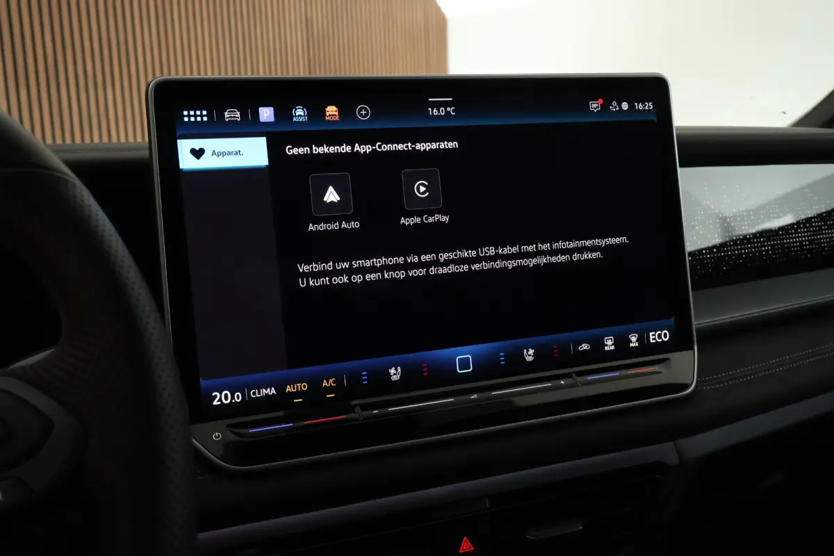 1.5 272pk eHybrid R-Line Edition Black Style HUD Panoramadak Geventileerde Leder Memory Stoelen H/K Audio
