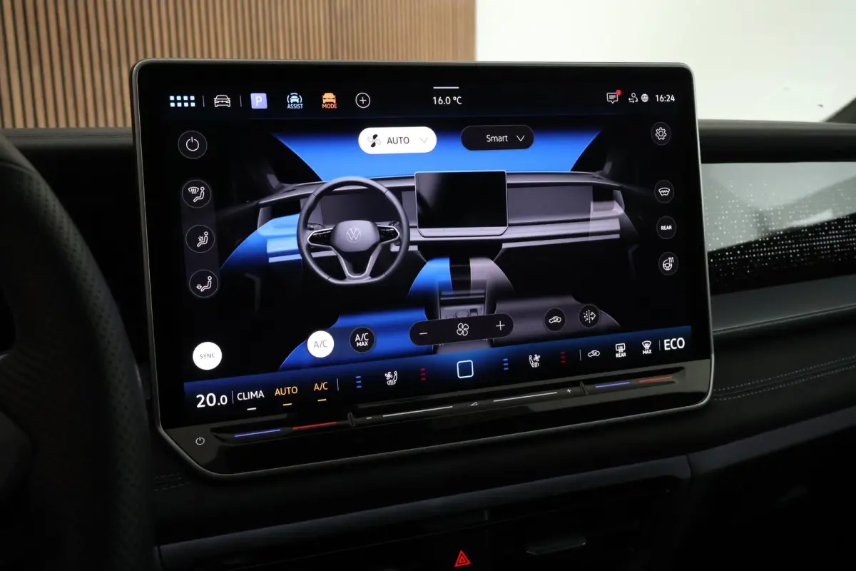 1.5 272pk eHybrid R-Line Edition Black Style HUD Panoramadak Geventileerde Leder Memory Stoelen H/K Audio