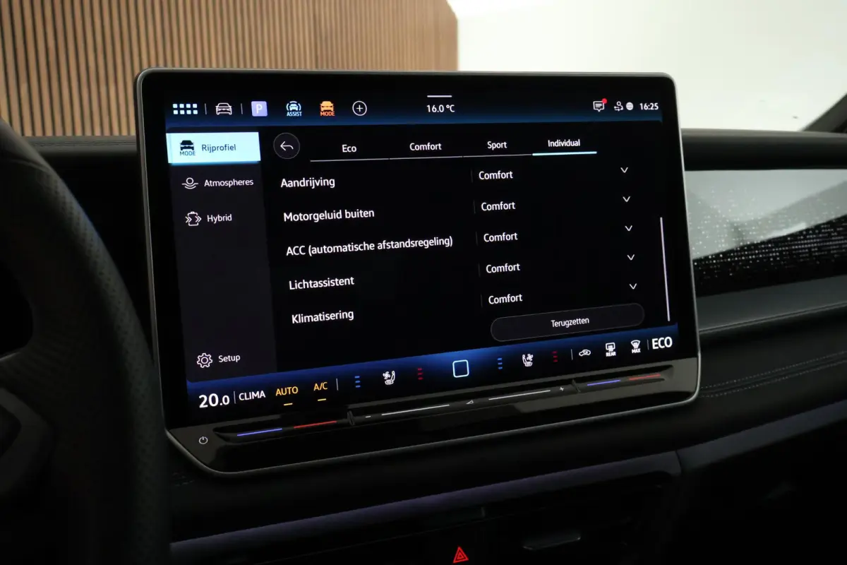1.5 272pk eHybrid R-Line Edition Black Style HUD Panoramadak Geventileerde Leder Memory Stoelen H/K Audio