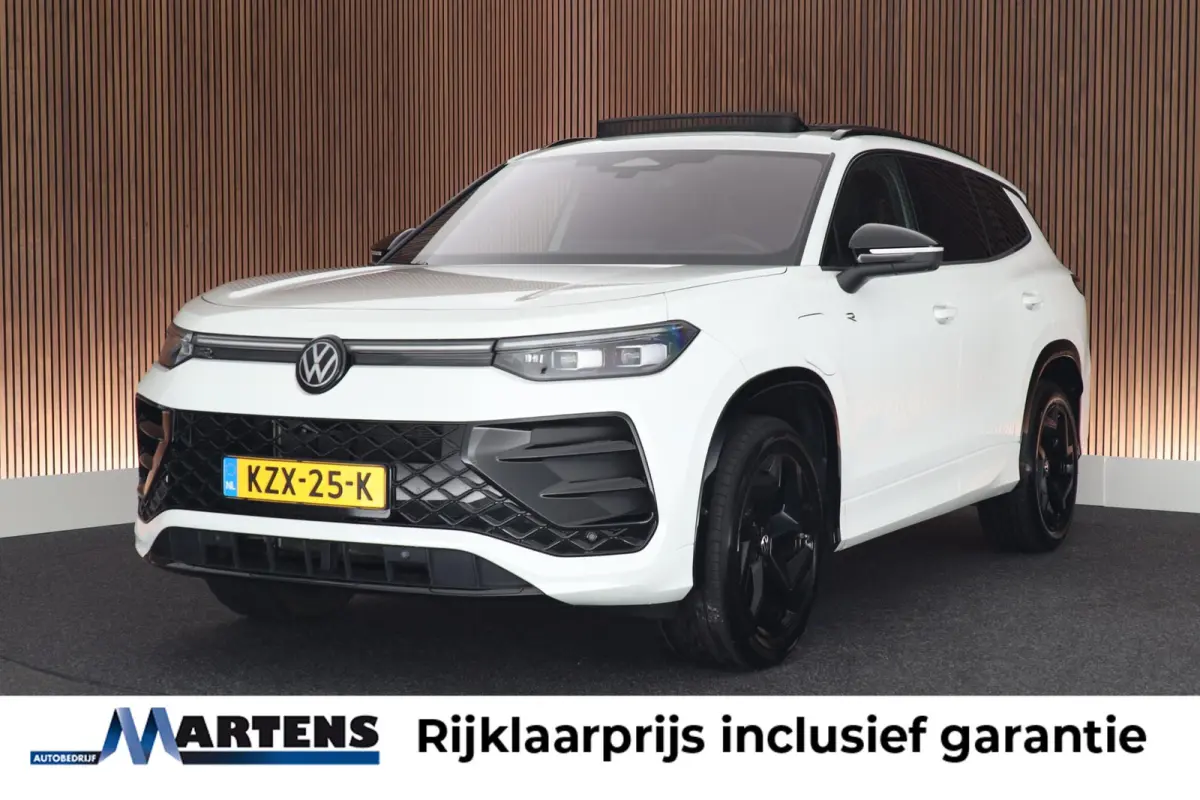 1.5 272pk eHybrid R-Line Edition Black Style HUD Panoramadak Geventileerde Leder Memory Stoelen H/K Audio