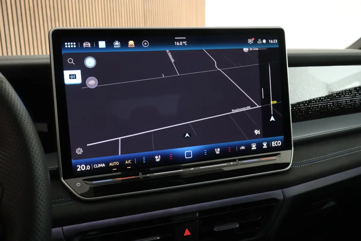1.5 272pk eHybrid R-Line Edition Black Style HUD Panoramadak Geventileerde Leder Memory Stoelen H/K Audio