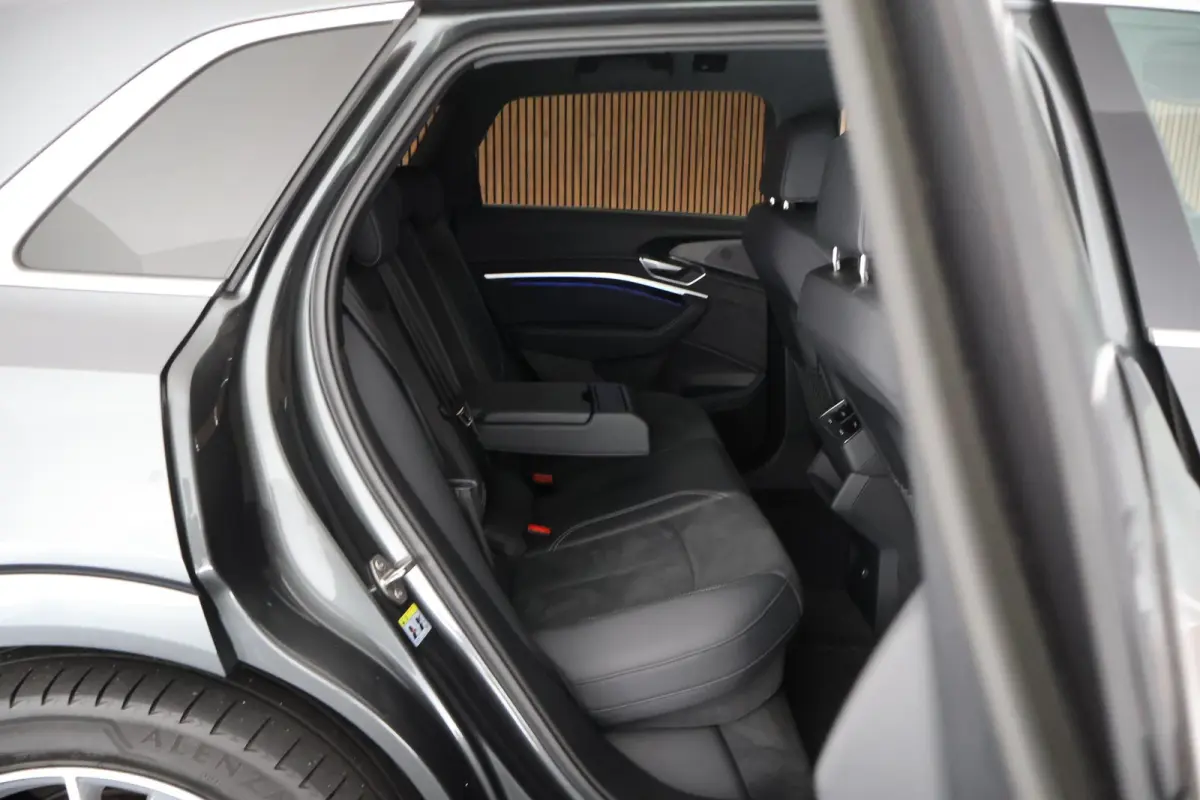 55 408pk quattro S edition 95 kWh SOH 94% HUD Elec stoelen Memory Camera ACC S-Line