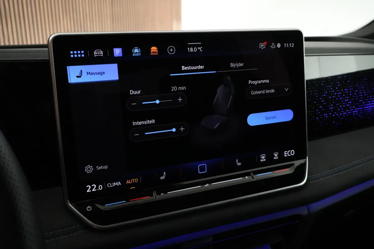 1.5 272pk eHybrid R-Line Edition Black Style Trekhaak 360Camera Keyless Massage Virtual Cockpit Panoramadak Navigatie