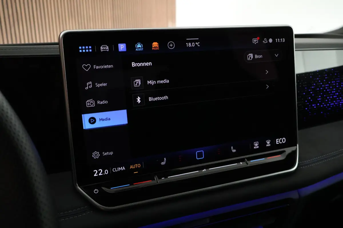 1.5 272pk eHybrid R-Line Edition Black Style Trekhaak 360Camera Keyless Massage Virtual Cockpit Panoramadak Navigatie