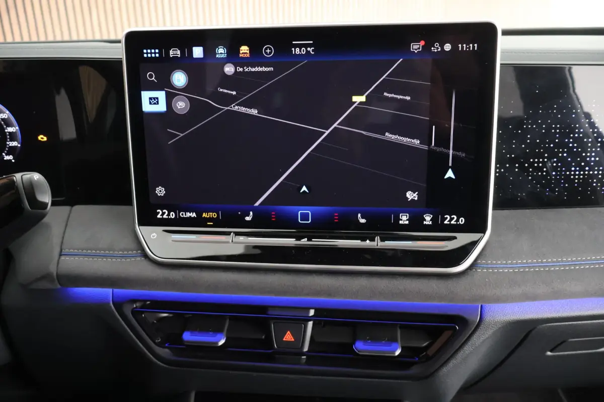 1.5 272pk eHybrid R-Line Edition Black Style Trekhaak 360Camera Keyless Massage Virtual Cockpit Panoramadak Navigatie