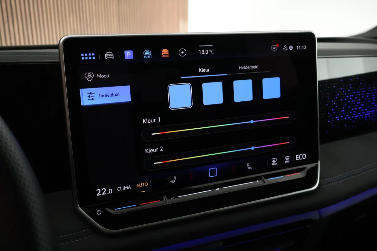 1.5 272pk eHybrid R-Line Edition Black Style Trekhaak 360Camera Keyless Massage Virtual Cockpit Panoramadak Navigatie