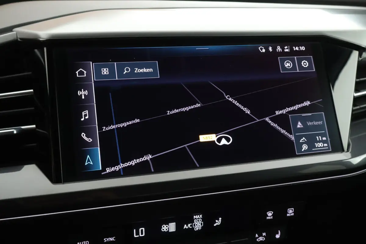 40 204pk S Edition 77 kWh SOH 91% Stoelverwarming Camera HUD Keyless ACC S-Line