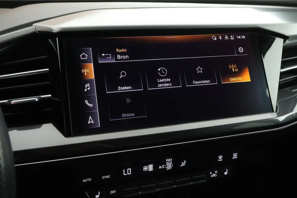 40 204pk S Edition 77 kWh SOH 91% Stoelverwarming Camera HUD Keyless ACC S-Line