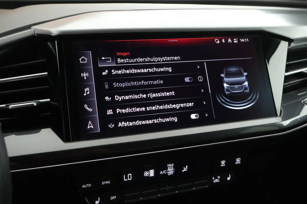 40 204pk S Edition 77 kWh SOH 91% Stoelverwarming Camera HUD Keyless ACC S-Line