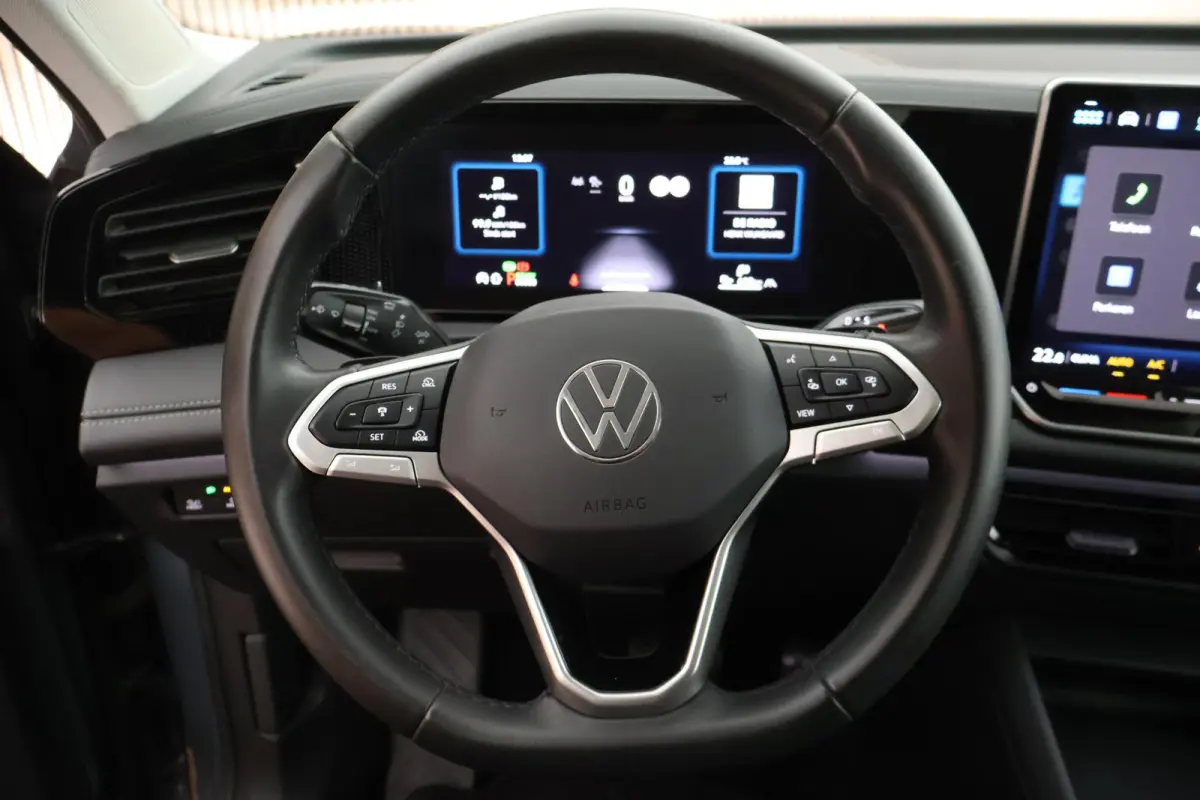 1.5 204pk eHybrid Life Edition Camera Adaptive Cruise Keyless Virtual Cockpit Carplay