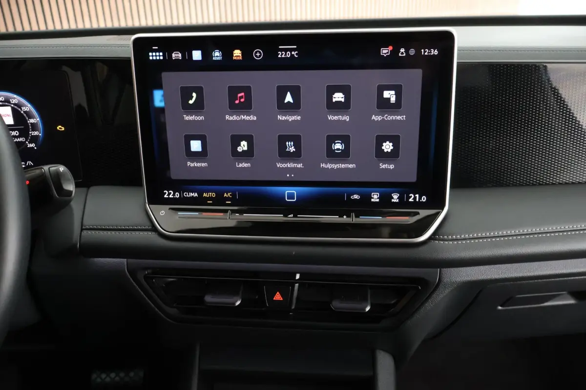 1.5 204pk eHybrid Life Edition Camera Adaptive Cruise Keyless Virtual Cockpit Carplay