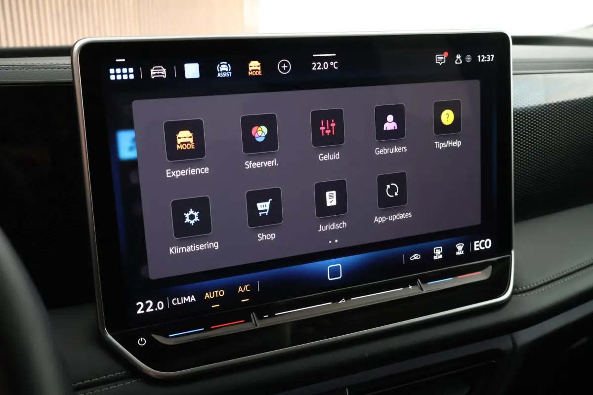 1.5 204pk eHybrid Life Edition Camera Adaptive Cruise Keyless Virtual Cockpit Carplay