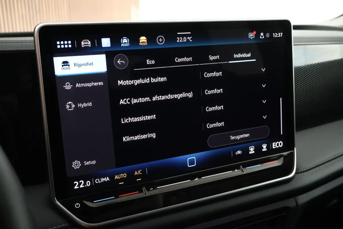 1.5 204pk eHybrid Life Edition Camera Adaptive Cruise Keyless Virtual Cockpit Carplay