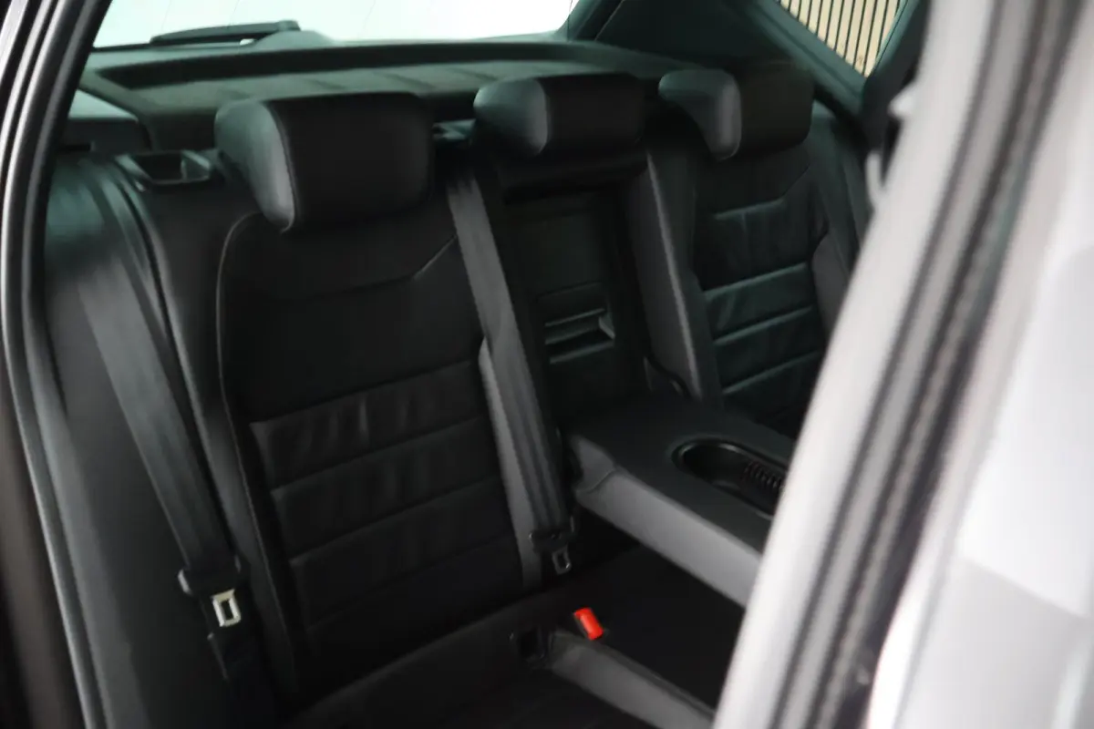 2.0 EcoTSI 190pk FR 4DRIVE Business Intense 360Camera Leder Beats Keyless Stoelverwarming Navigatie