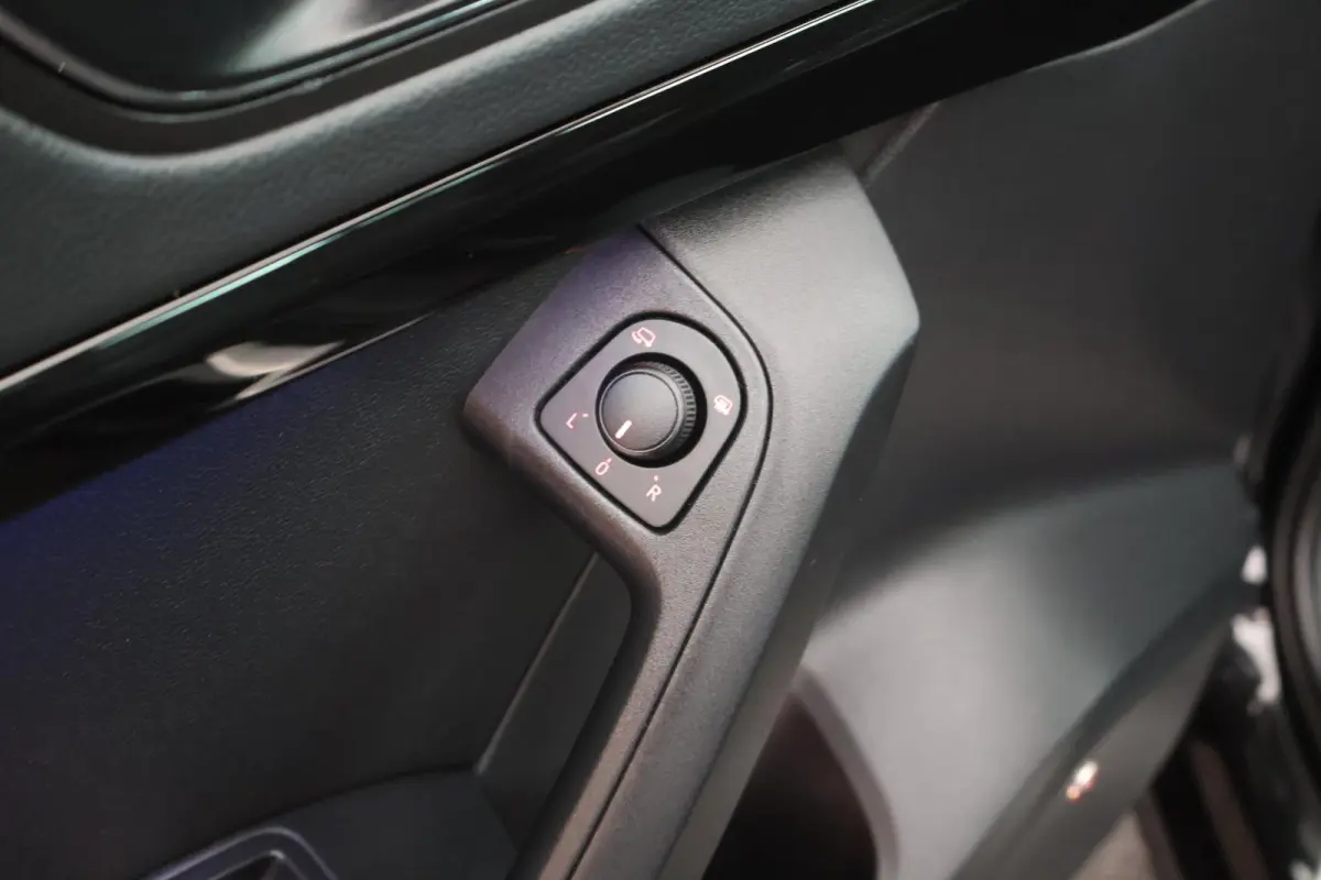 2.0 EcoTSI 190pk FR 4DRIVE Business Intense 360Camera Leder Beats Keyless Stoelverwarming Navigatie