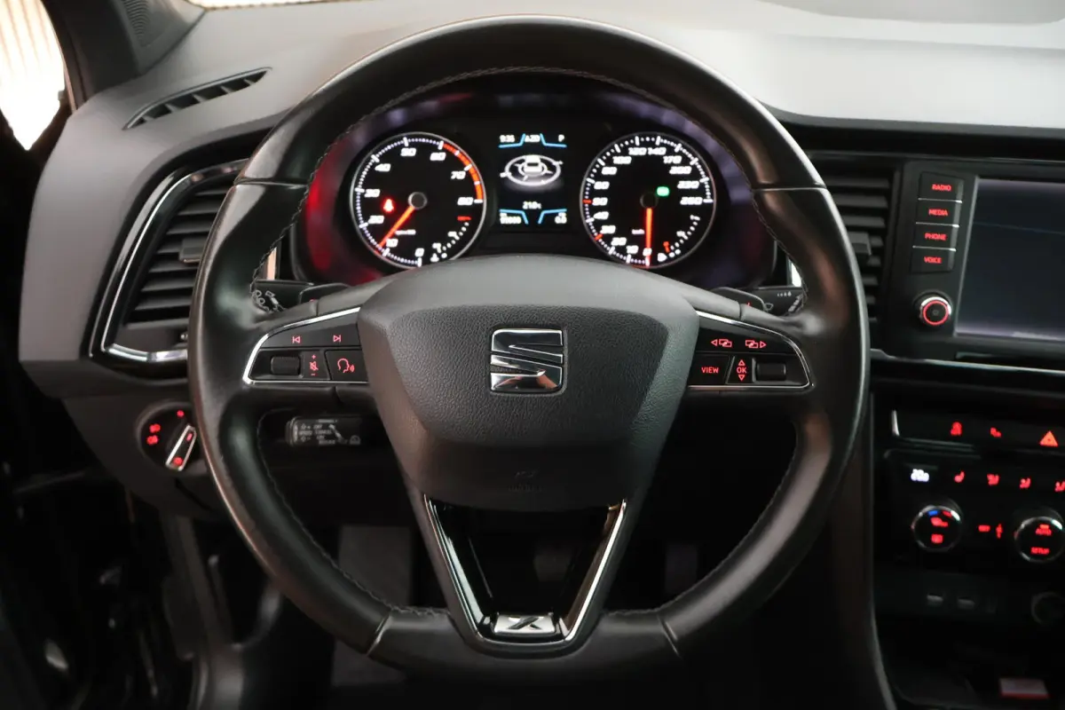 2.0 EcoTSI 190pk FR 4DRIVE Business Intense 360Camera Leder Beats Keyless Stoelverwarming Navigatie