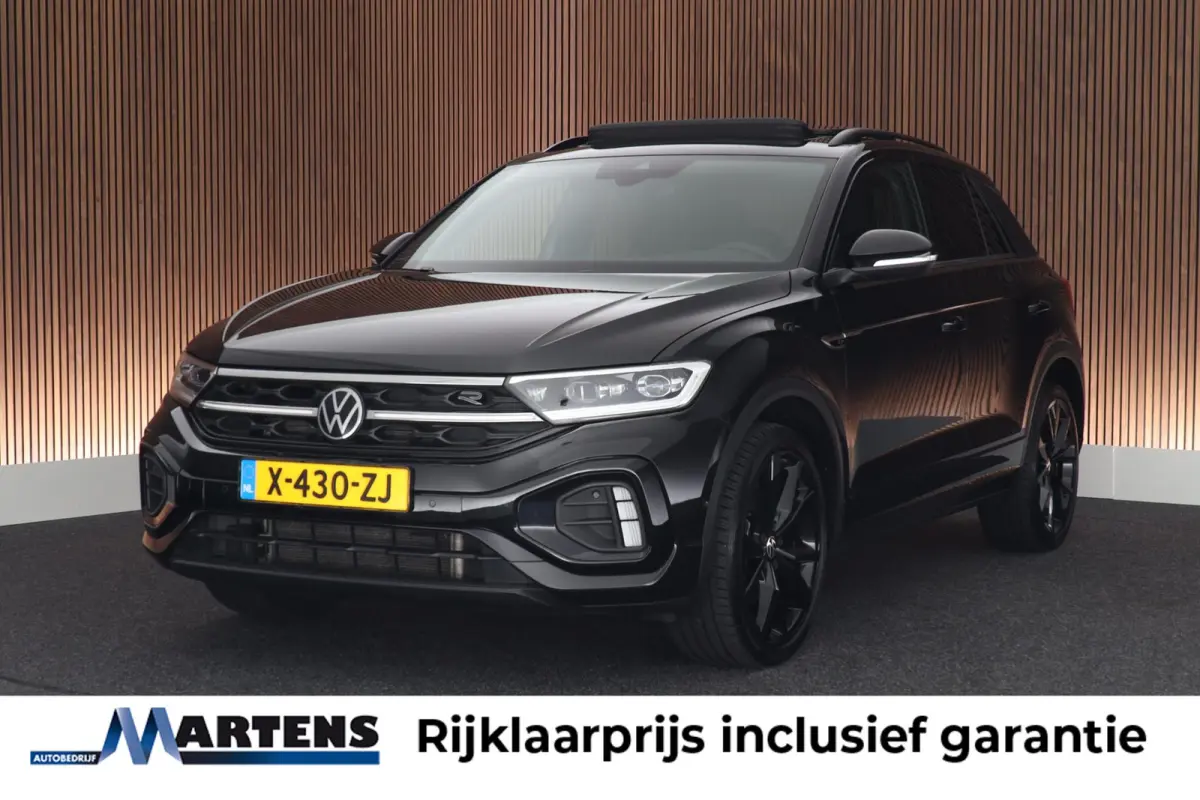 1.5 TSI 150pk DSG R-Line Business Black Style Panoramadak Trekhaak Camera Navigatie Beats Stoelverwarming Keyless