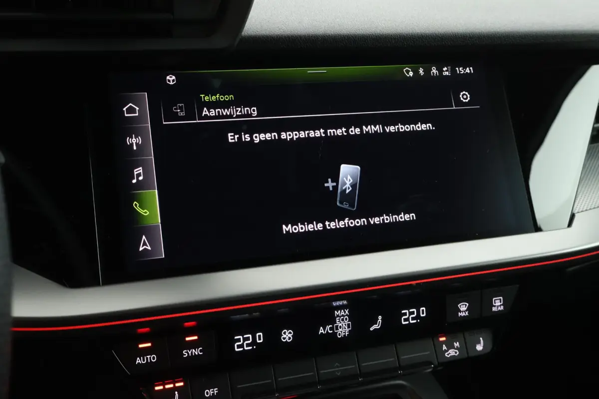 45 TFSIe 245pk S edition Competition Camera Keyless HUD Stoelverwarming Adaptive Cruise Navigatie S-Line