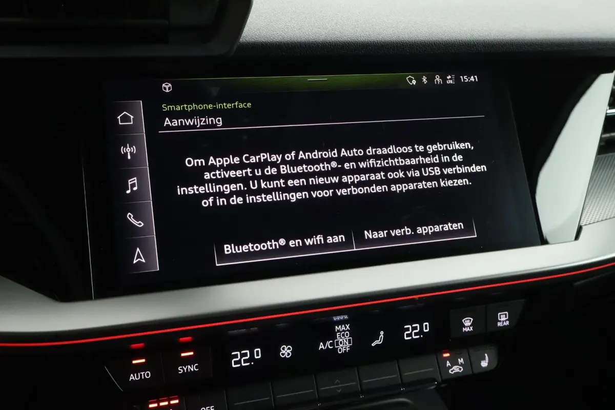 45 TFSIe 245pk S edition Competition Camera Keyless HUD Stoelverwarming Adaptive Cruise Navigatie S-Line