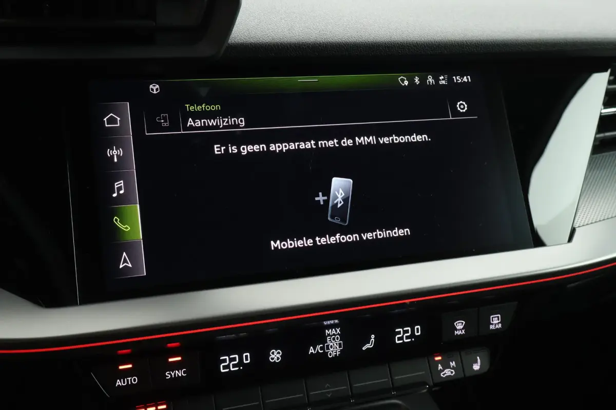 45 TFSIe 245pk S edition Competition Camera Keyless HUD Stoelverwarming Adaptive Cruise Navigatie S-Line