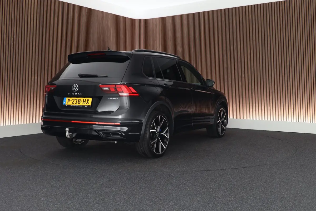 1.4 TSI 245pk eHybrid R-Line Business Black Style Trekhaak Panoramadak Stoelverwarming Virtual Cockpit
