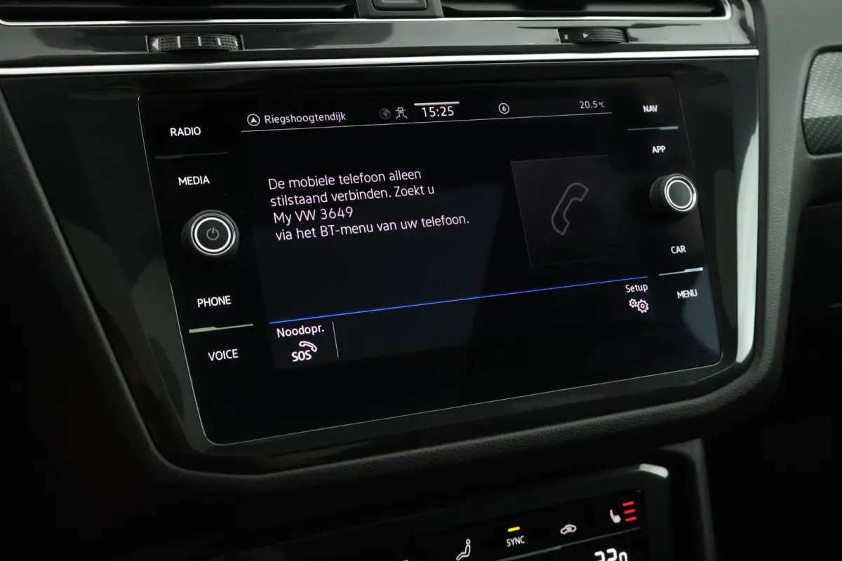 1.4 TSI 245pk eHybrid R-Line Business Black Style Trekhaak Panoramadak Stoelverwarming Virtual Cockpit