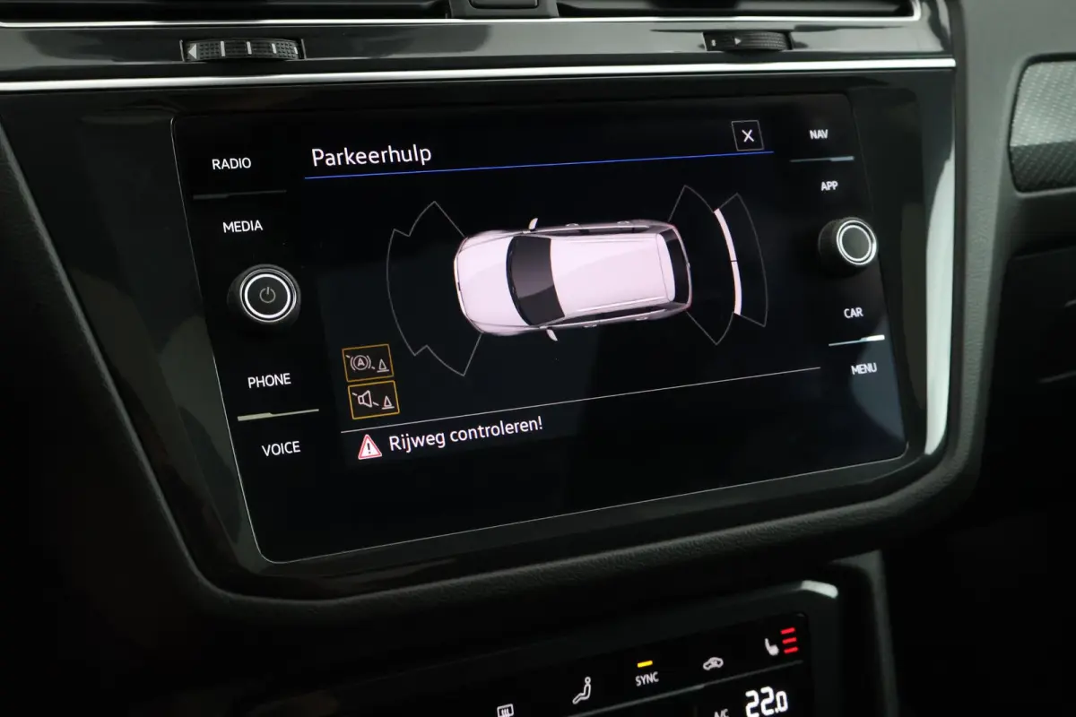 1.4 TSI 245pk eHybrid R-Line Business Black Style Trekhaak Panoramadak Stoelverwarming Virtual Cockpit