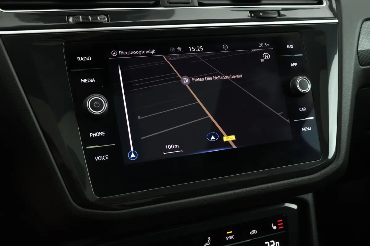 1.4 TSI 245pk eHybrid R-Line Business Black Style Trekhaak Panoramadak Stoelverwarming Virtual Cockpit