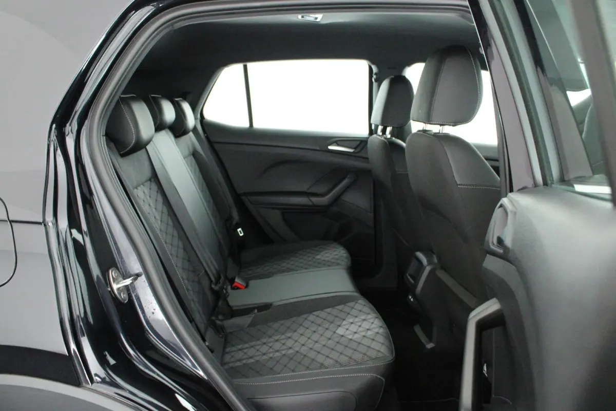1.0 TSI 116pk DSG R-Line Camera Stoelverwarming Virtual Cockpit Navigatie
