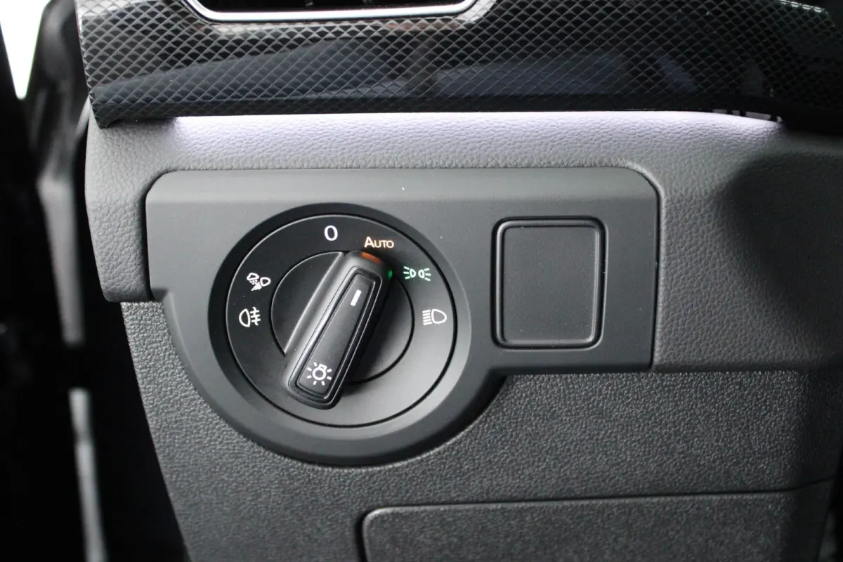 1.0 TSI 116pk DSG R-Line Camera Stoelverwarming Virtual Cockpit Navigatie