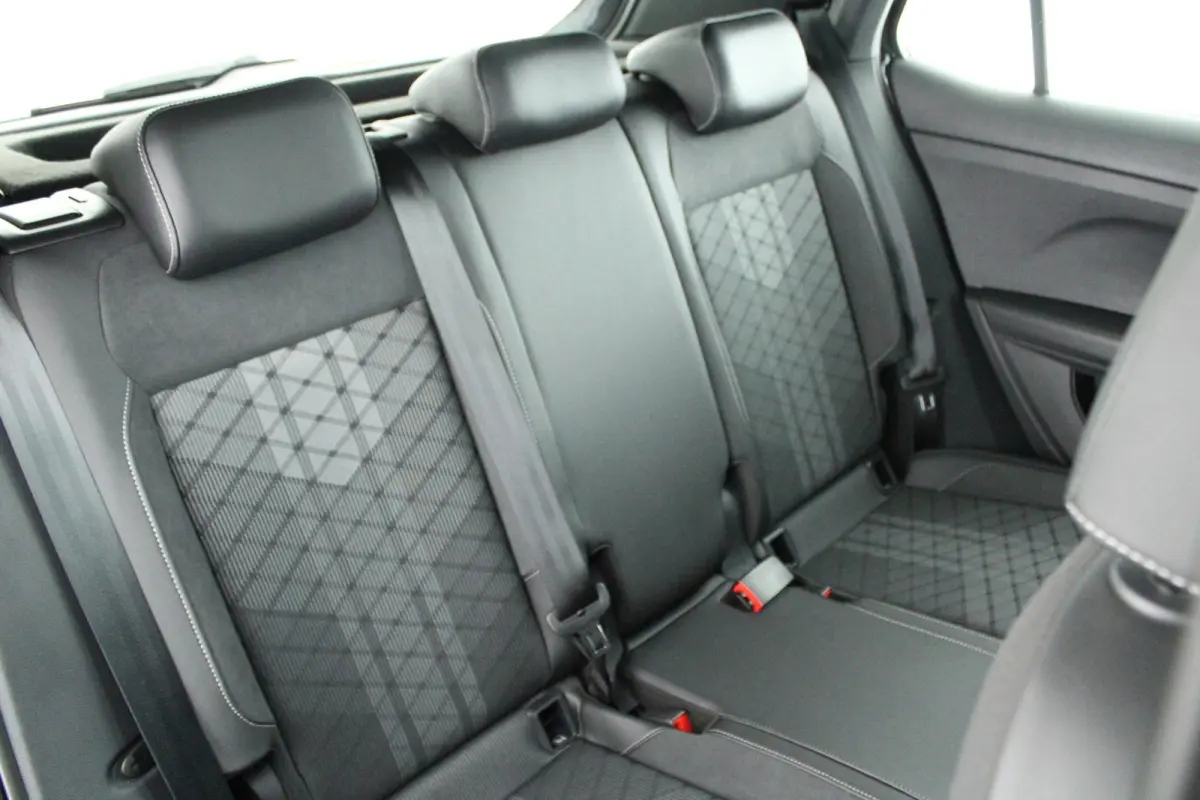 1.0 TSI 116pk DSG R-Line Camera Stoelverwarming Virtual Cockpit Navigatie