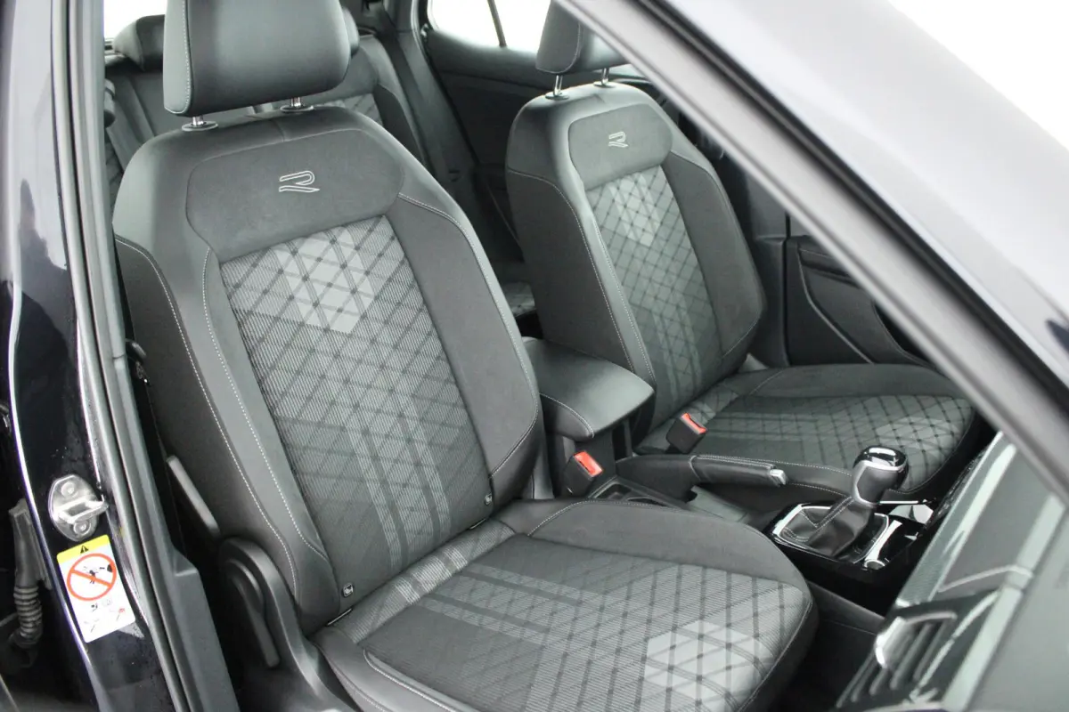 1.0 TSI 116pk DSG R-Line Camera Stoelverwarming Virtual Cockpit Navigatie