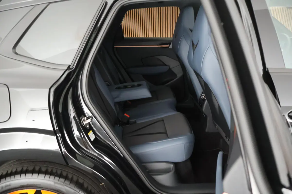 1.5 TSI 272pk e-Hybrid VZ Performance 360Camera Keyless Stoelverwarming Panoramadak Navigatie